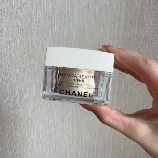 Chanel Camellia Skincare Whitening Gift Set 5-Piece view 3