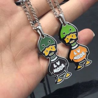 Louis Vuitton Duck Enamel Pendant Necklace - Black & Green view 9