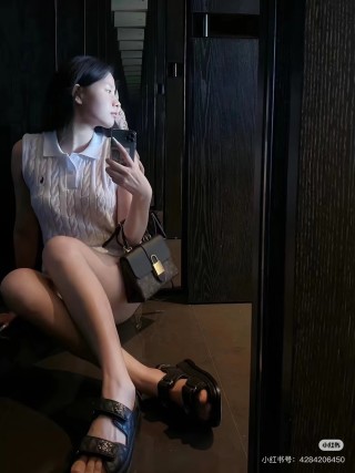 Cream Cable Knit Sleeveless Vest view 7