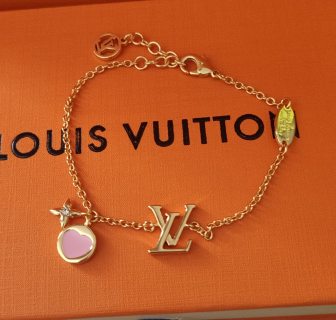 Louis Vuitton Iconic Heart Gold Bracelet with Pink Enamel view 5