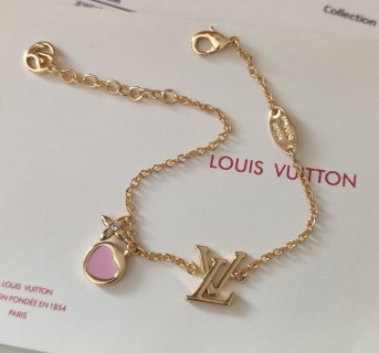 Louis Vuitton Iconic Heart Gold Bracelet with Pink Enamel view 8