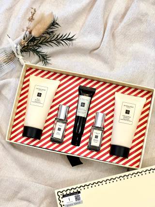 Jo Malone London Fragrance Gift Set - 4 Piece Collection view 5