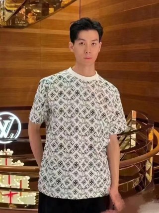 Louis Vuitton Monogram Cream Short Sleeve T-Shirt
