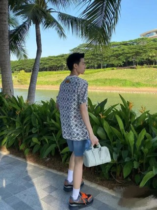 Louis Vuitton Monogram Cream Short Sleeve T-Shirt view 5