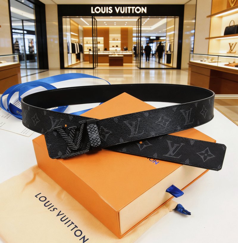 Louis Vuitton Monogram Canvas Belt Black 4.0cm view