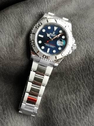 Rolex Yacht-Master 40mm Blue Dial Steel Watch M126622 view 3