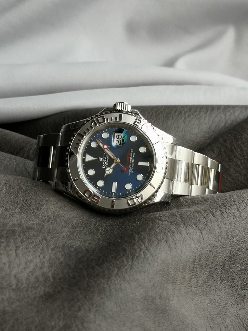 Rolex Yacht-Master 40mm Blue Dial Steel Watch M126622 view