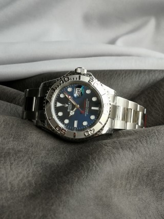 Rolex Yacht-Master 40mm Blue Dial Steel Watch M126622 view 4