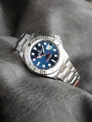 Rolex Yacht-Master 40mm Blue Dial Steel Watch M126622 view 6