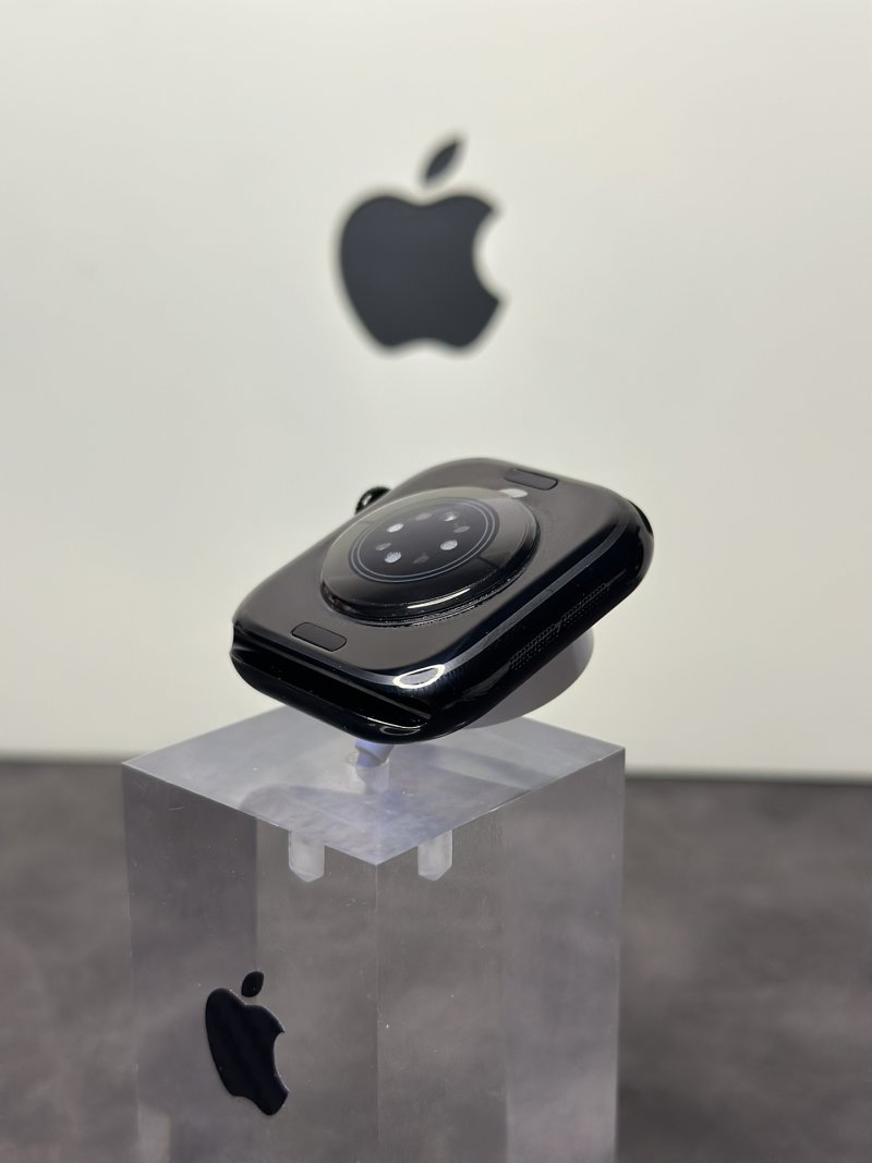 Apple Watch Series 10 Midnight Black Replica view