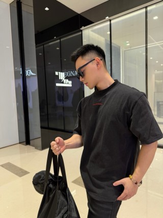 Balenciaga Black Red Logo T-Shirt view 5