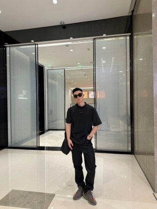 Balenciaga Black Red Logo T-Shirt view 8
