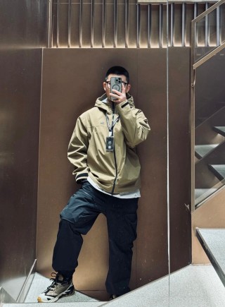 Stone Island Beige Technical Windbreaker Jacket