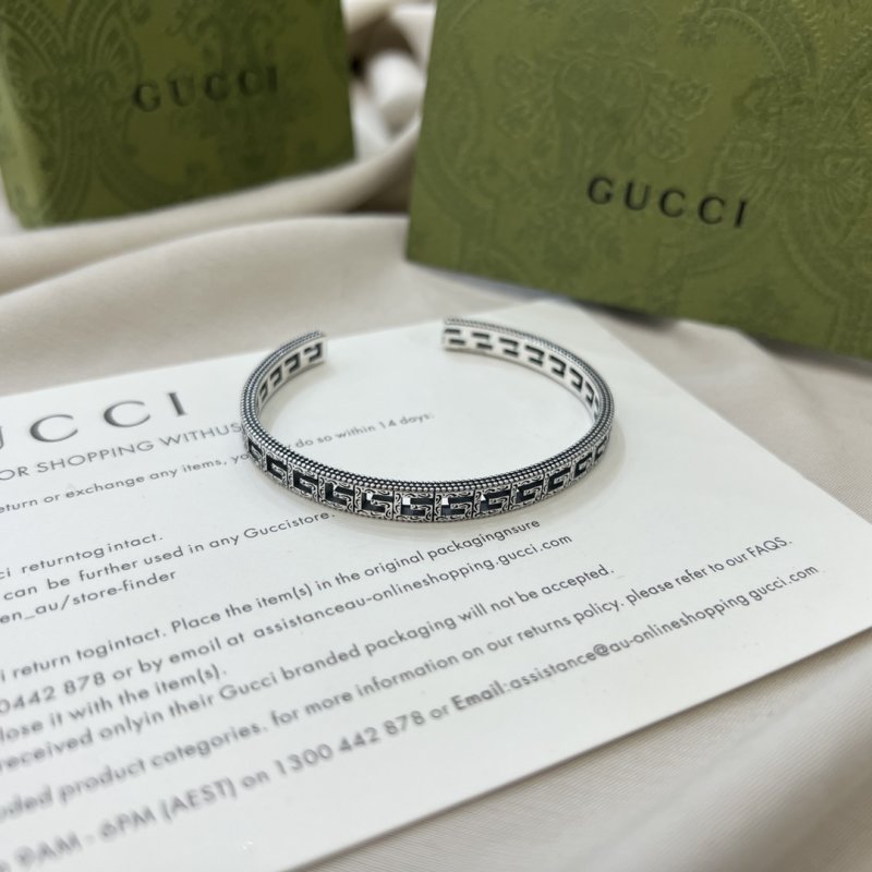 Gucci 925 Silver G Openwork Narrow Bangle Bracelet