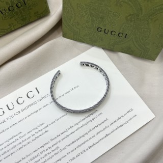 Gucci 925 Silver G Openwork Narrow Bangle Bracelet view 2