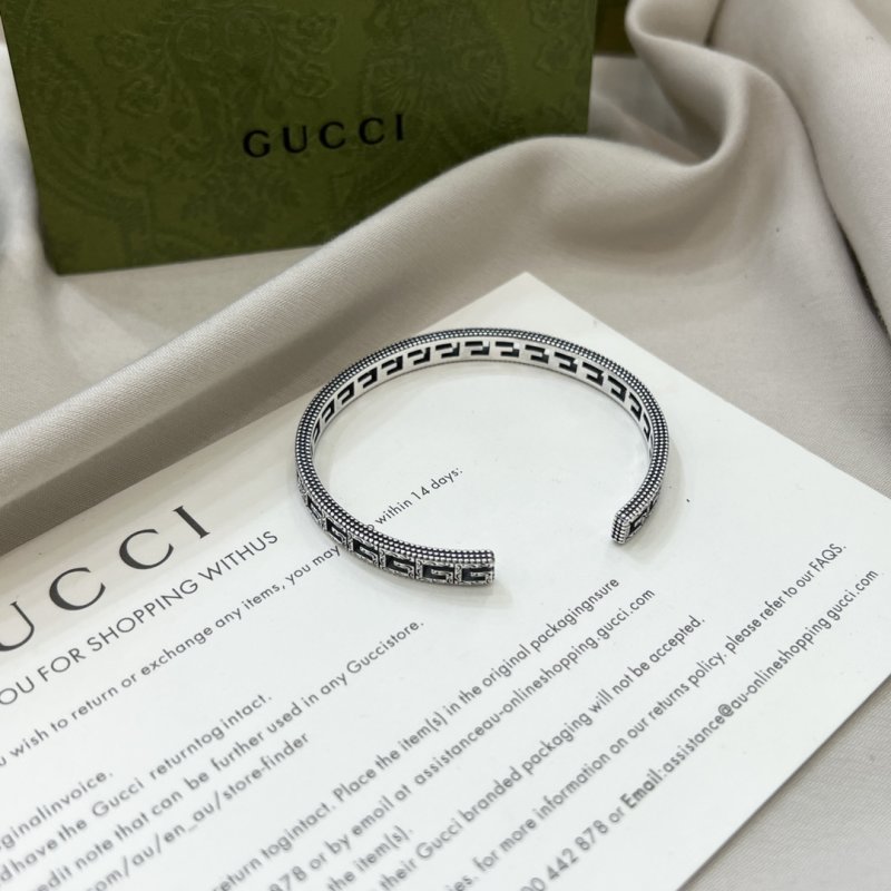 Gucci 925 Silver G Openwork Narrow Bangle Bracelet view