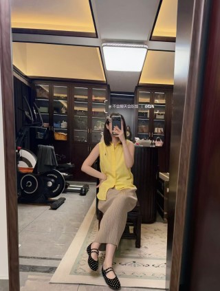 Ralph Lauren Yellow Sleeveless Button-Up Shirt view 7