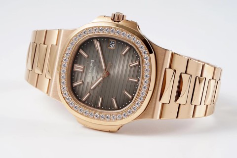 Patek Philippe Nautilus Rose Gold Diamond Bezel Watch view 4