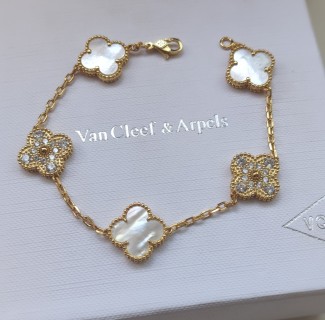 Van Cleef & Arpels Four-Leaf Clover Mother-of-Pearl Gold Bracelet view 3