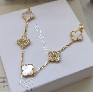 Van Cleef & Arpels Four-Leaf Clover Mother-of-Pearl Gold Bracelet view 6