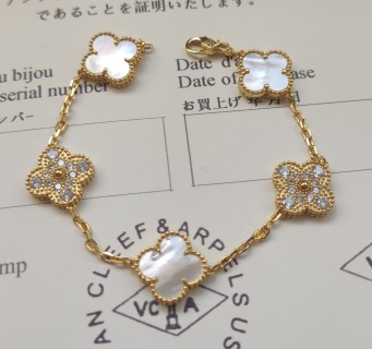 Van Cleef & Arpels Four-Leaf Clover Mother-of-Pearl Gold Bracelet view 7