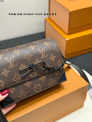 Louis Vuitton Monogram Steamer Trunk Camera Bag Brown view 3