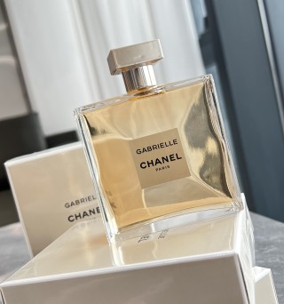 Gabrielle Chanel Eau de Parfum Floral Fragrance view 6