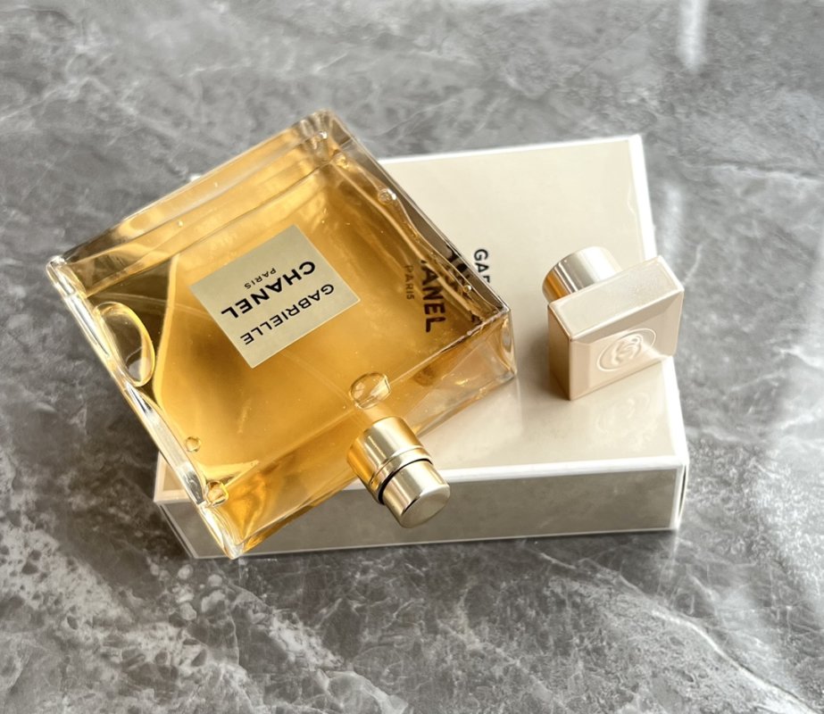 Gabrielle Chanel Eau de Parfum Floral Fragrance view