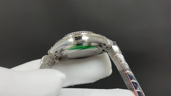 Rolex Datejust 28mm Pink Dial Steel Watch view 5