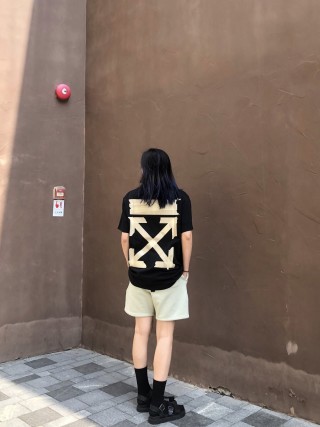 Black Minimalist Short Sleeve T-Shirt view 3