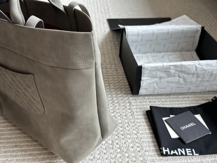 Chanel Vintage Tote Bag Grey Canvas view 3