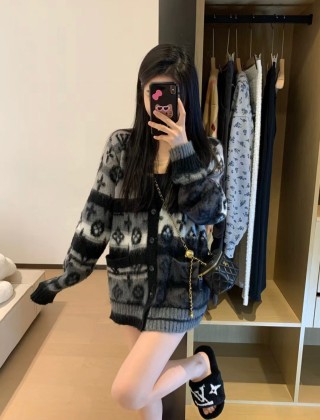 Black & Gray Leopard Print Knit Cardigan view 5