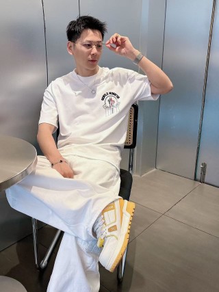 White Graphic Print Short Sleeve T-Shirt view 8