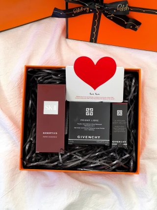 SK-II Skincare & Beauty Gift Set with Serum, Powder & Lipstick view 3