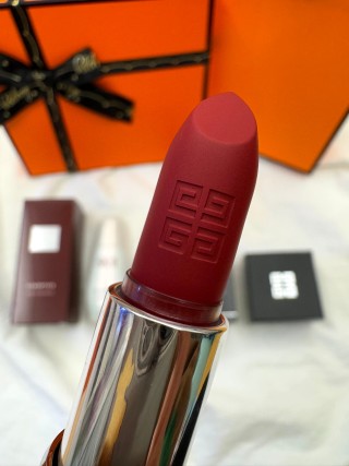 SK-II Skincare & Beauty Gift Set with Serum, Powder & Lipstick view 9