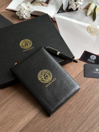 Versace Black Leather Notebook & Signature Pen Set