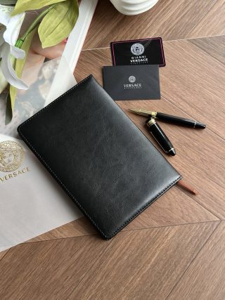 Versace Black Leather Notebook & Signature Pen Set view 6
