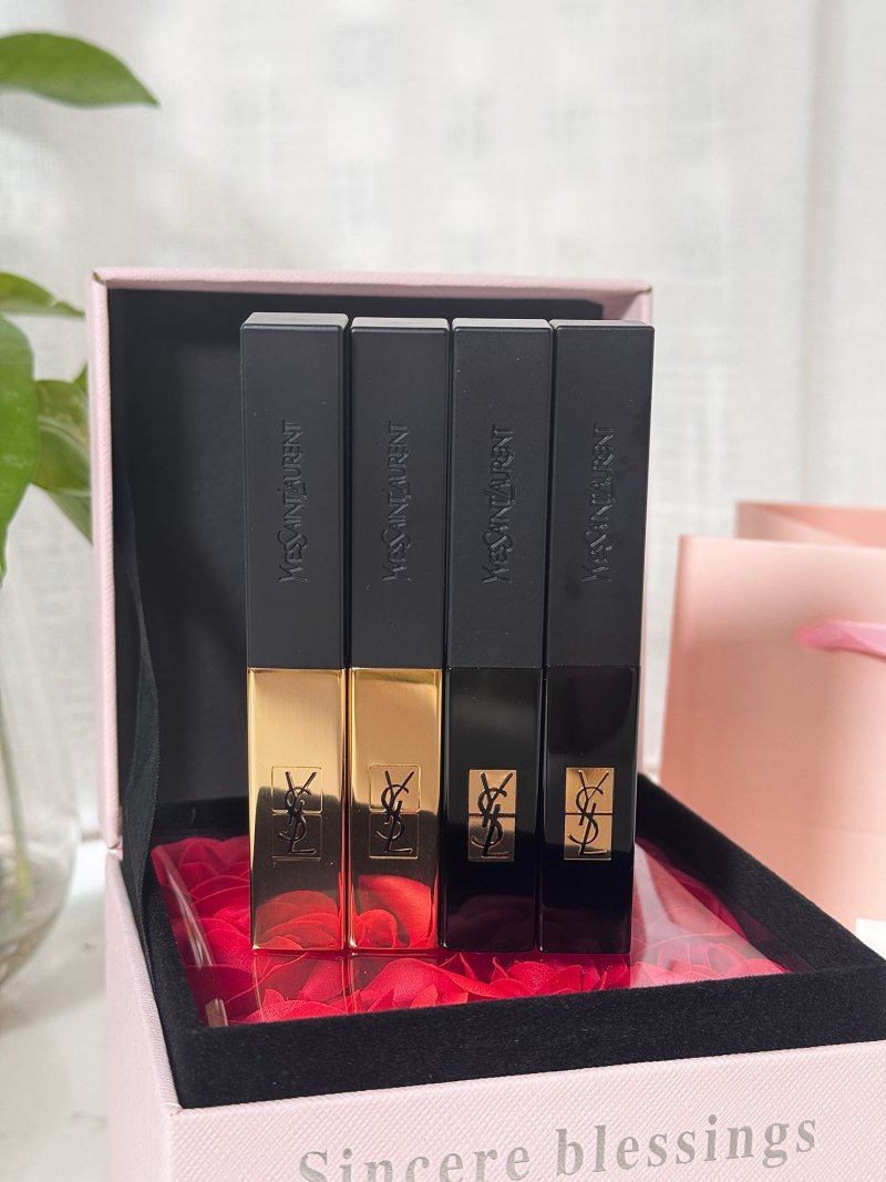 YSL Rouge Volupté 4-Piece Lipstick Gift Set with Preserved Roses view