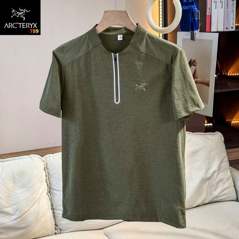 Descente Summer Polo Shirt - Light Green view