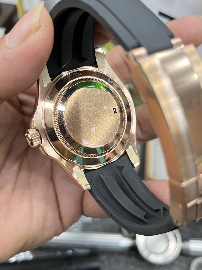 Rolex Yacht-Master 40mm Rose Gold Black Dial Replica Watch view