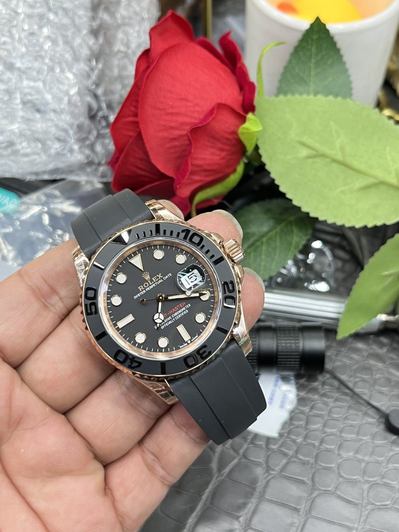 Rolex Yacht-Master 40mm Rose Gold Black Dial Replica Watch view