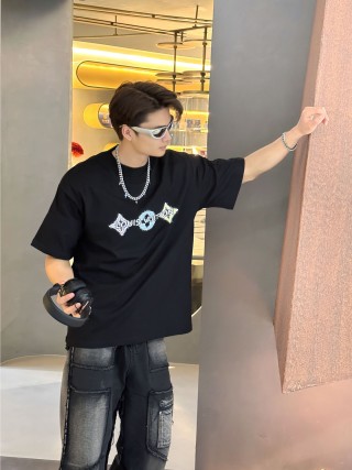 Louis Vuitton Monogram Diamond Black T-Shirt view 2