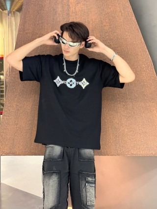 Louis Vuitton Monogram Diamond Black T-Shirt view 6