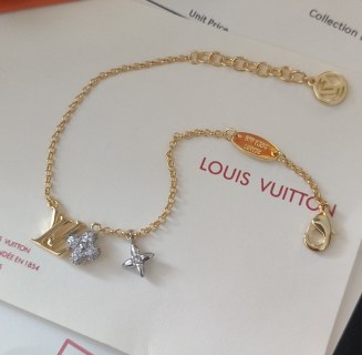 Louis Vuitton Gram Monogram Floral Zirconia Bracelet Gold view 6