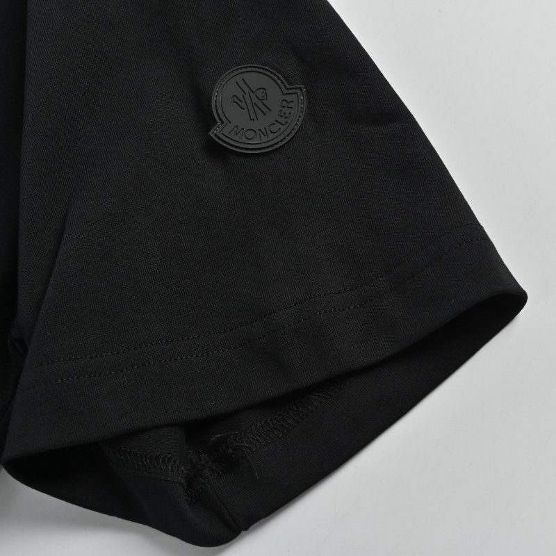 Black Graphic Crew Neck T-Shirt view
