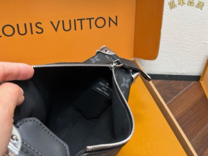 Louis Vuitton Side Trunk East West Black Monogram Shoulder Bag view 9