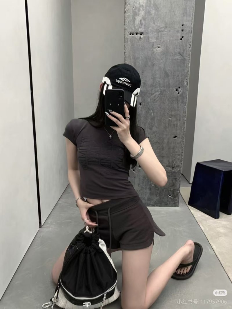 Balenciaga 3B Logo Embroidered Baseball Cap Black White view