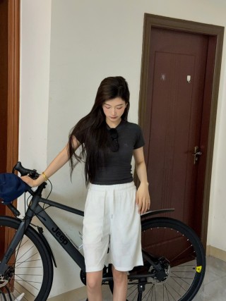 Louis Vuitton Monogram White Shorts view 8
