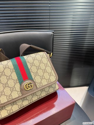 Gucci GG Marmont Shoulder Bag Beige Canvas Red Web view 5