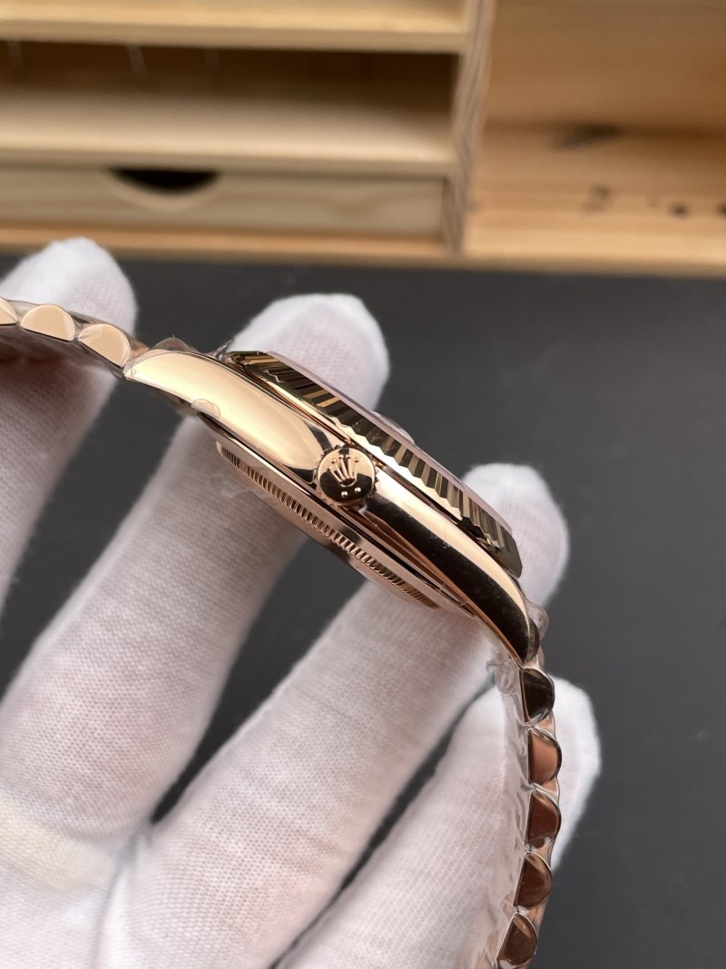 Rolex Day-Date Rose Gold White Roman Dial 40mm view